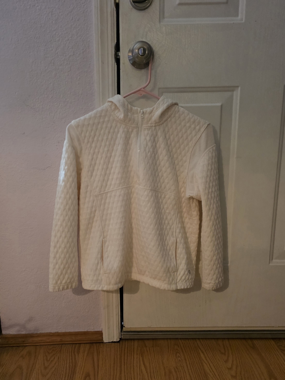 NWOT- Avia 14-16 Kids Cream Quilted Zip-Up Hoodie